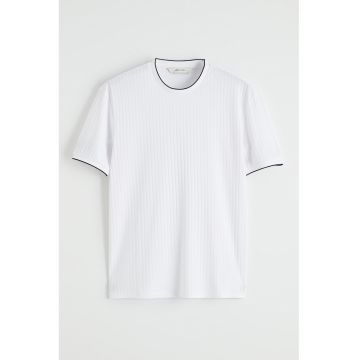 Tricou cu striatii si benzi contrastante - Alb optic