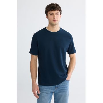 Tricou din amestec de bumbac cu decolteu la baza gatului - Albastru ultramarin