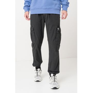 Pantaloni cargo cu detaliu logo - Negru