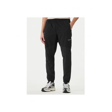 Pantaloni sport barbati -  negru - 50% nailon reciclat - 43% nailon - 7% elastan