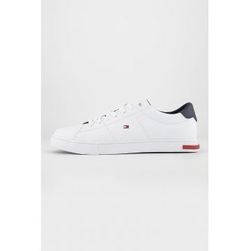 Pantofi sport de piele cu logo discret - Alb/Bleumarin