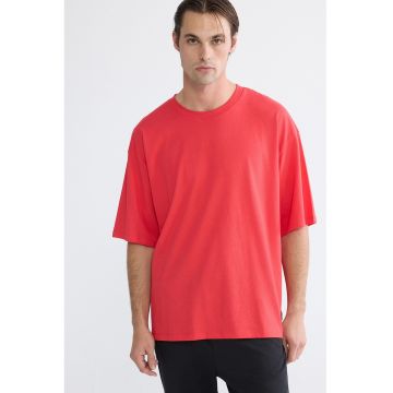 Tricou cu decolteu la baza gatului si maneci cazute - Rosu