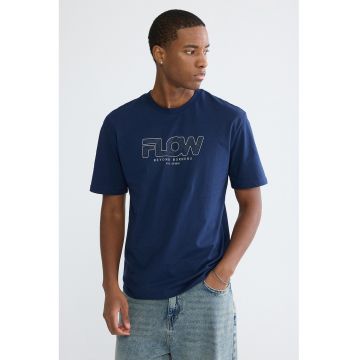 Tricou cu imprimeu text - Albastru inchis