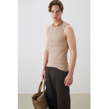 Tricou slim fit uni - Bej inchis