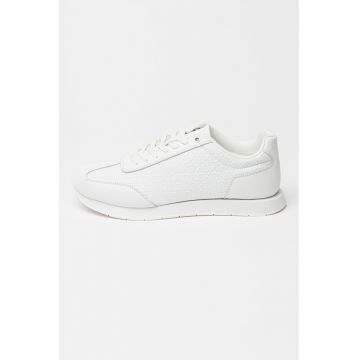 Pantofi sport din piele cu model monograma in relief - Alb optic
