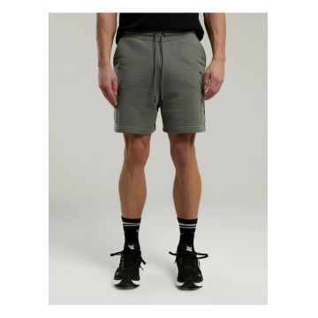 Pantaloni scurti cu buzunare laterale - talie elastica cu siret si logo discret - Kaki