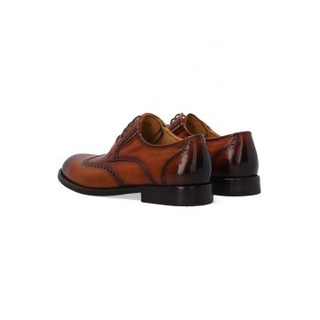Pantofi din piele cu siret -