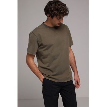 Tricou din bumbac cu decolteu la baza gatului - Verde masliniu