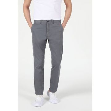 Pantaloni chino regular fit