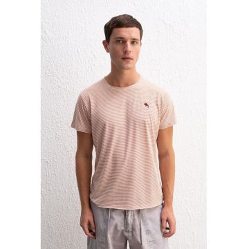 Tricou barbati -  guler rotund - brodat - rosu - poliester
