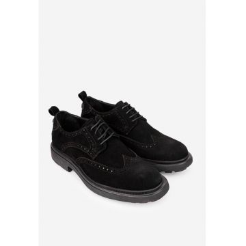 Pantofi barbati confectionati din piele intoarsa neagra cu model