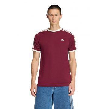 Tricou cu decolteu la baza gatului si logo - Rosu inchis