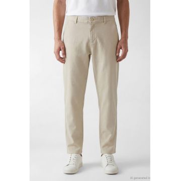 Pantaloni chino cu talie medie - Maro camel