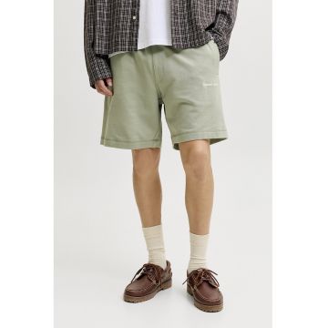 Pantaloni scurti de trening cu detaliu brodat - Verde pal