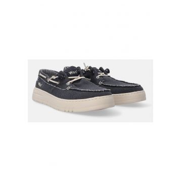 Pantofi din material textil si siret