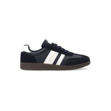 Pantofi sport din piele cu profil jos si logo