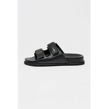 Papuci de piele cu velcro Vex - Negru