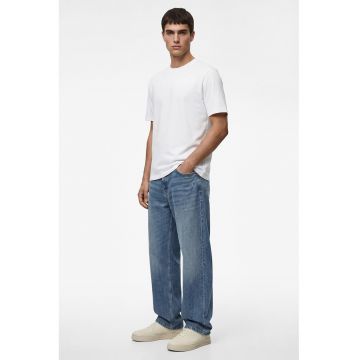 Tricou uni cu decolteu la baza gatului - Alb