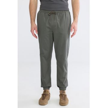 Pantaloni de trening cu terminatii elastice - Gri inchis