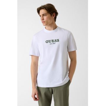 Tricou cu logo brodat si decolteu la baza gatului - Alb/Verde padure