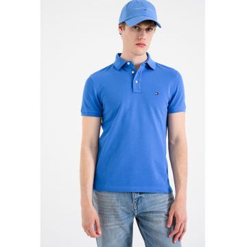 Tricou polo slim fit din amestec de bumbac organic 1985 - Albastru cobalt