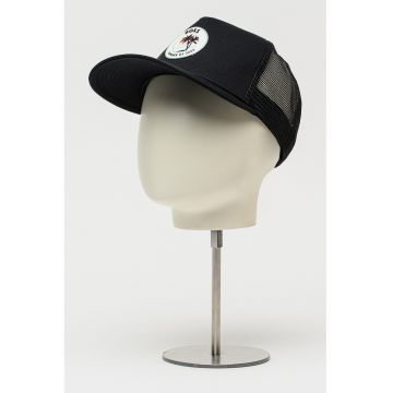 Sapca trucker cu aplicatie logo - Negru
