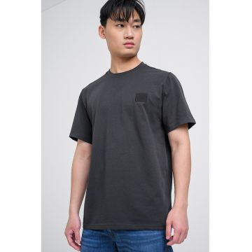 Tricou cu decolteu la baza gatului si aplicatie logo Austin - Negru antracit