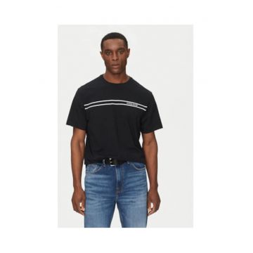 Tricou cu decolteu la baza gatului si dungi contrastante pe piept
