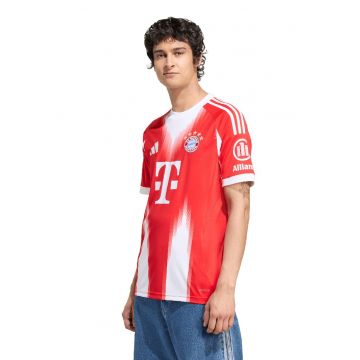 Tricou slim fit pentru fotbal FC Bayern München - Alb/Rosu vermillion