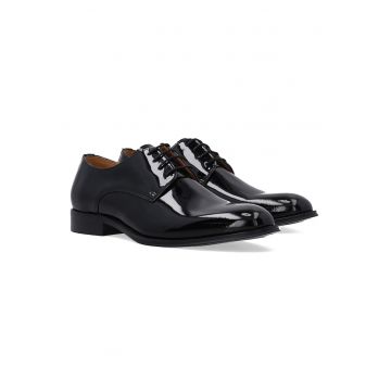 Pantofi de piele lacuita