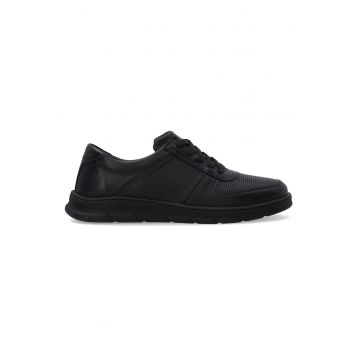 Pantofi sport din piele cu aspect perforat si profil jos