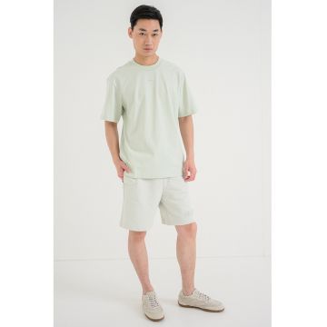 Tricou cu decolteu la baza gatului - Sage Green