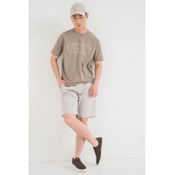 Tricou cu decolteu la baza gatului si logo - Maro taupe