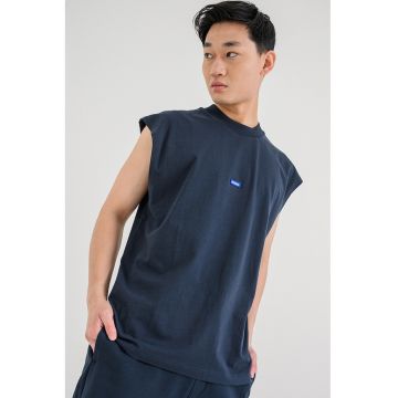 Tricou fara maneci cu decolteu la baza gatului Navertz