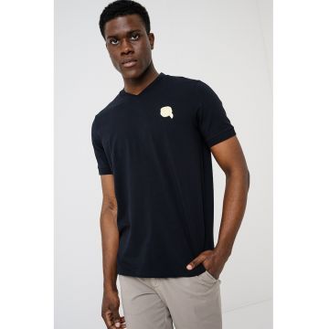 Tricou slim fit cu decolteu in V - Negru