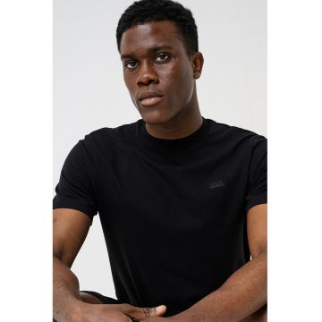Tricou slim fit cu decolteu la baza gatului - Negru stins