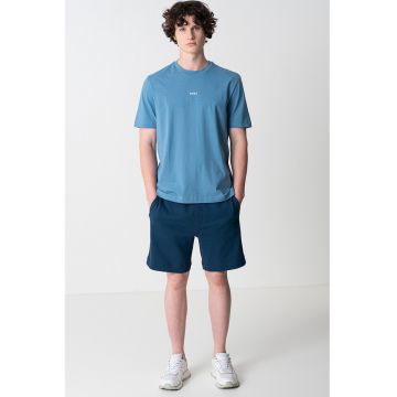 Tricou cu decolteu la baza gatului si logo discret - Petrol