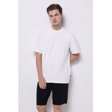 Tricou din bumbac cu decolteu la baza gatului si striatii - Alb