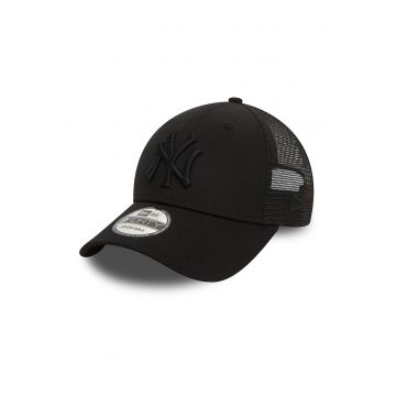 Sapca trucker cu monograma brodata - Negru