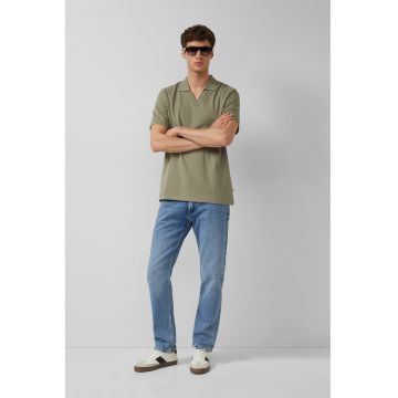 Tricou polo cu decolteu in V