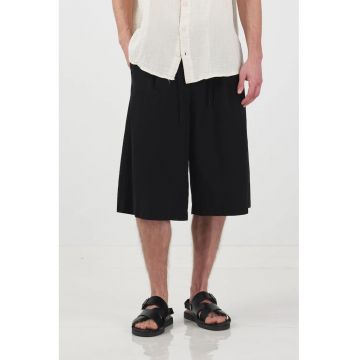 Pantaloni scurti barbati -  Capri - talie medie - negru - 100% bumbac
