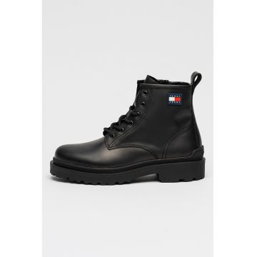 Bocanci din piele cu sireturi - Negru