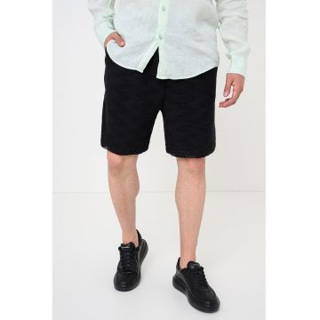 Pantaloni scurti cu model perforat - Negru