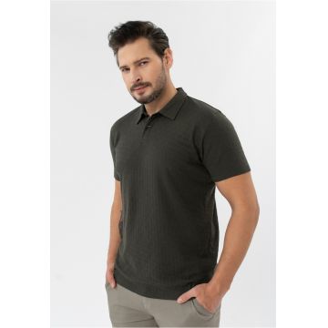 Tricou polo barbati din bumbac cu model geometric - Regular Fit -  O-Larix - kaki - Kaki