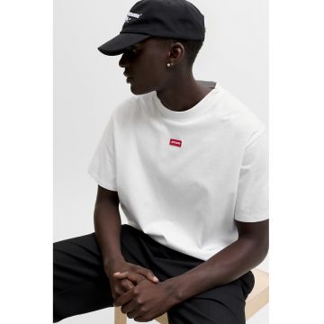 Tricou din bumbac cu decolteu la baza gatului si imprimeu logo discret - Alb optic