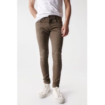 Blugi super skinny