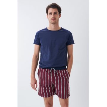 Pantaloni scurti in dungi - cu snur in talie