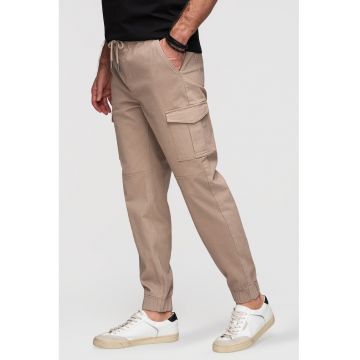 Pantaloni cargo cu croiala conica - Bej inchis