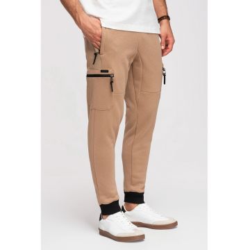 Pantaloni de trening cu croiala slim-fit si snur in talie - Bej inchis
