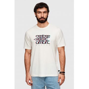 Tricou slim-fit cu imprimeu grafic - Alb fildes/Negru/Albastru deschis neon